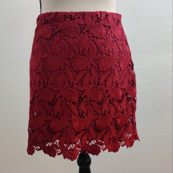 🆕 Express Fairycore Deep Red paisley lace Midi Skirt (2) - Picture 1 of 7